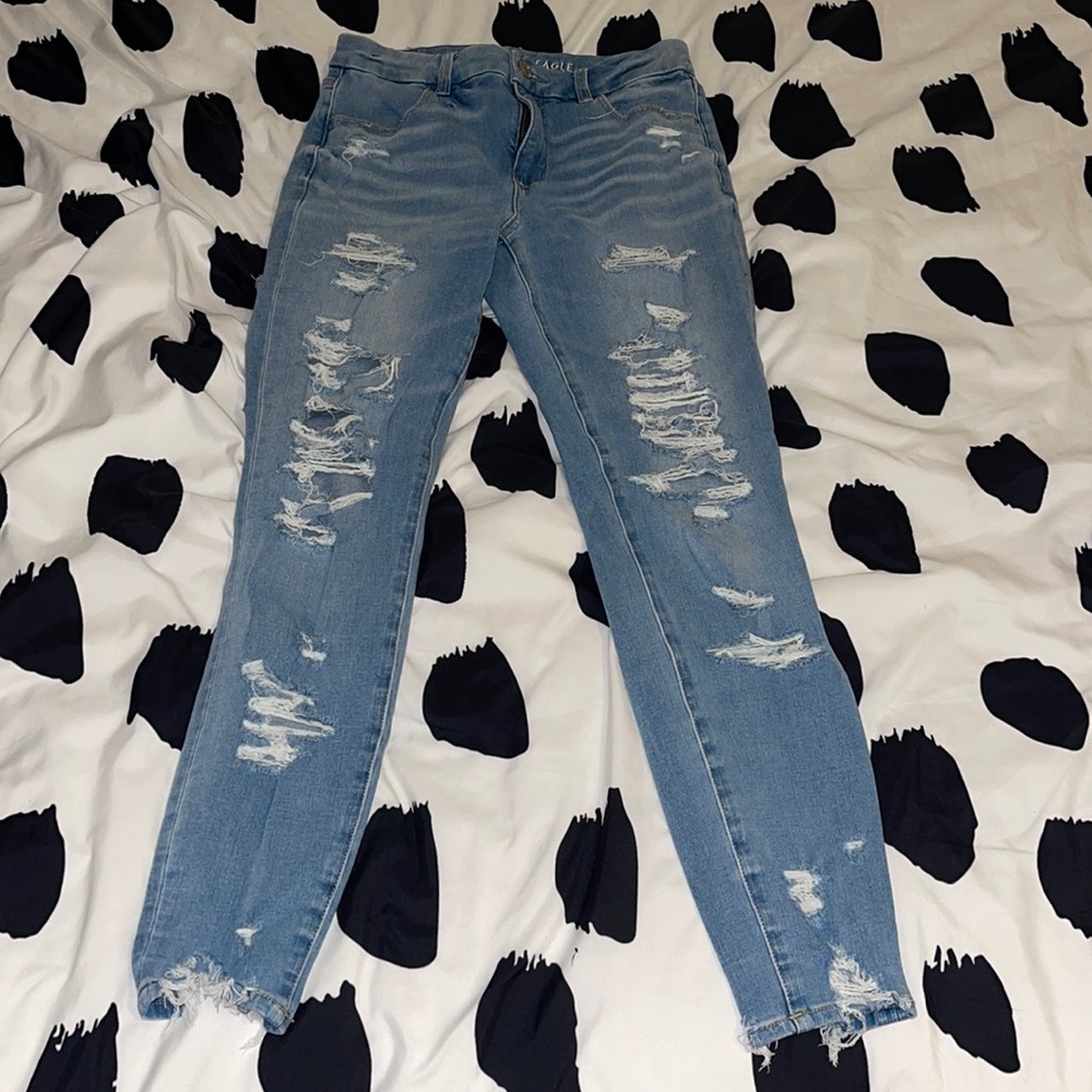 American eagle distressed skinny jeans